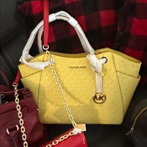 Michael Kors Jet Set Travel Large Chain Shoulder Tote Daisy Yellow NWT Women's
